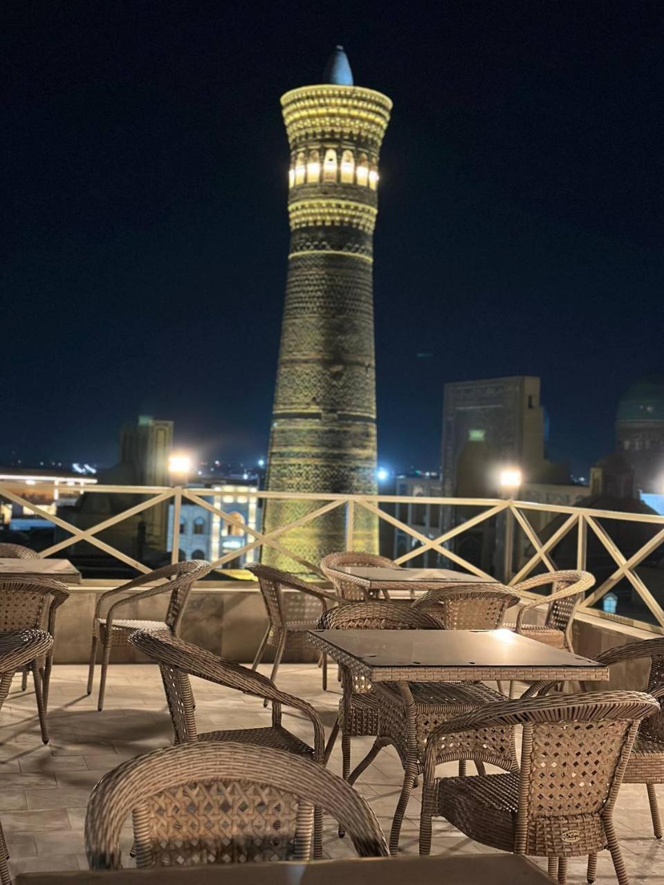 Poyi Kalon Teracce Hotel حلال Bukhara Esterno foto