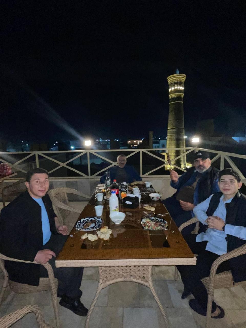 Poyi Kalon Teracce Hotel حلال Bukhara Esterno foto