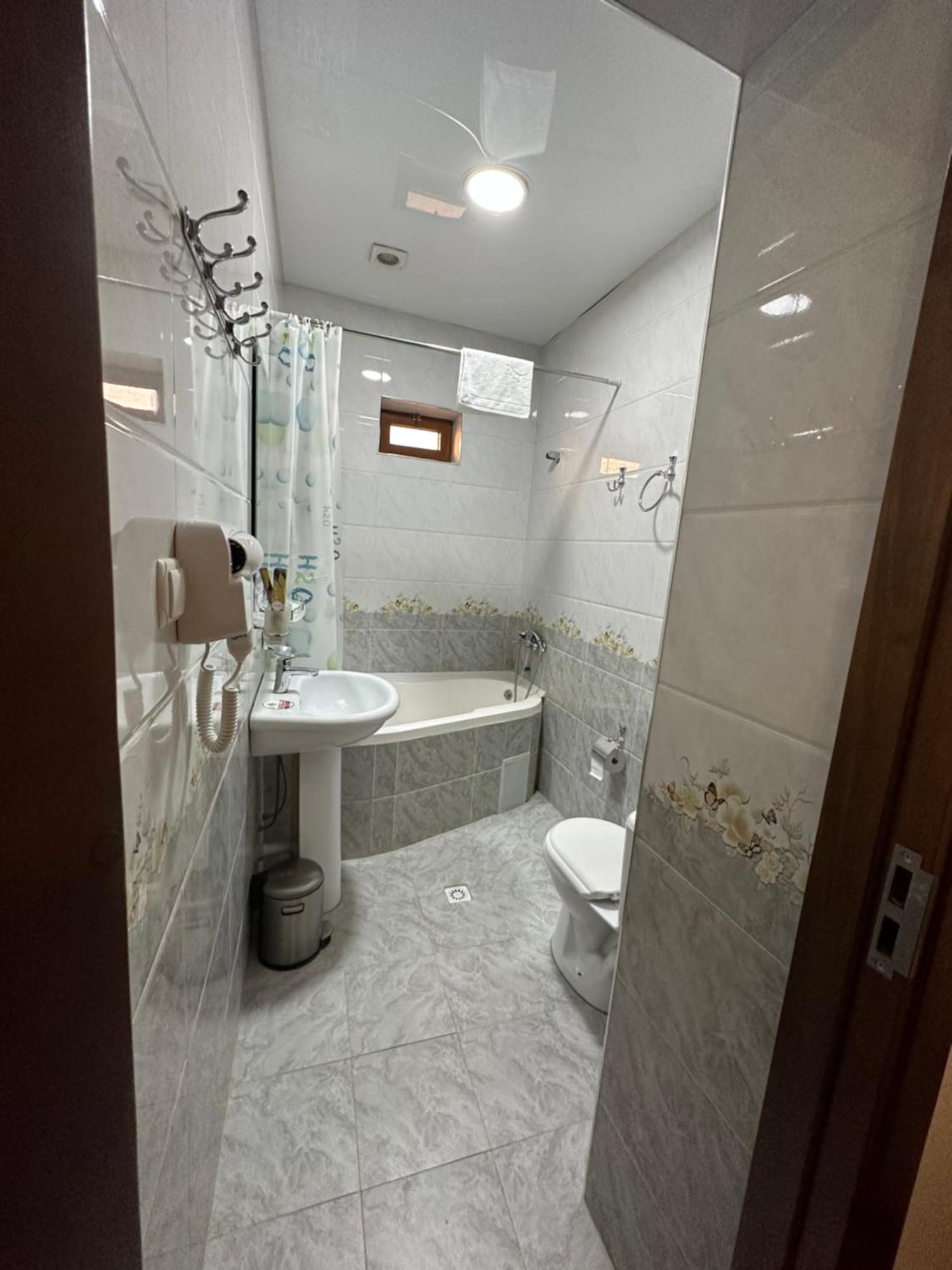 Poyi Kalon Teracce Hotel حلال Bukhara Esterno foto