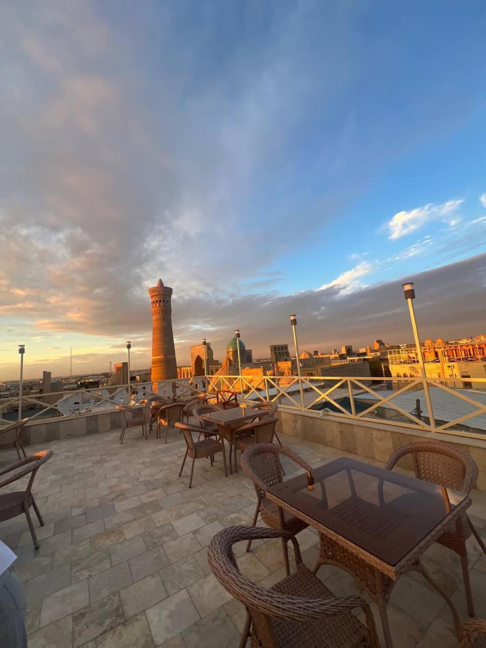 Poyi Kalon Teracce Hotel حلال Bukhara Esterno foto